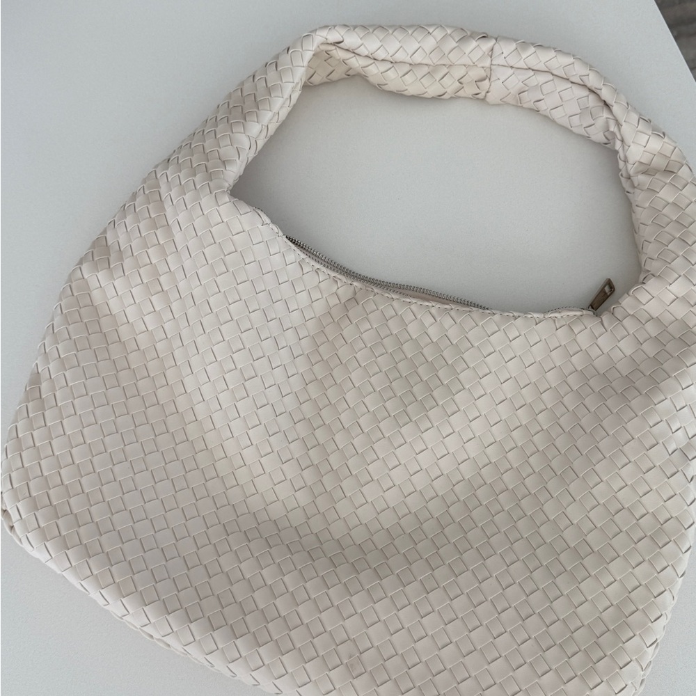 White Woven Shoulder Bag